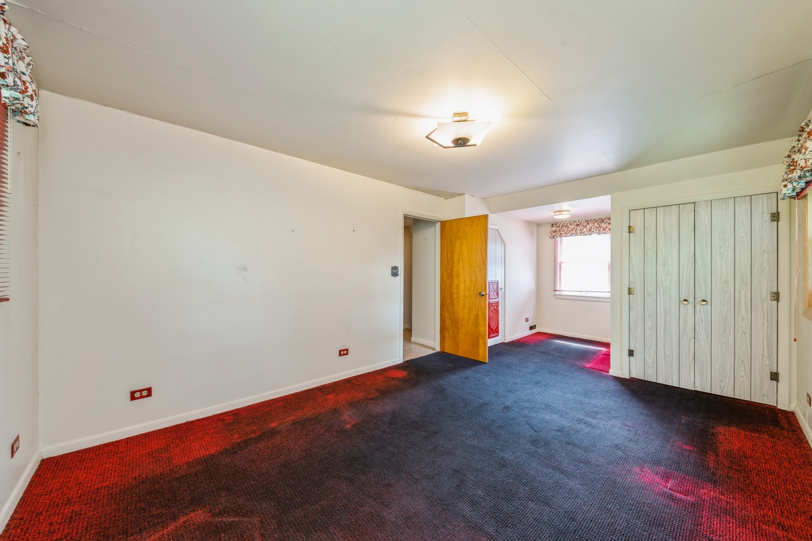 4N051 Wood Dale Road, Addison, IL 60101