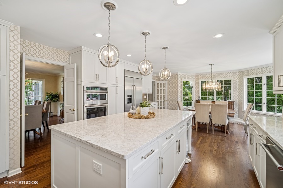 51 Heron Road, Lake Forest, IL 60045