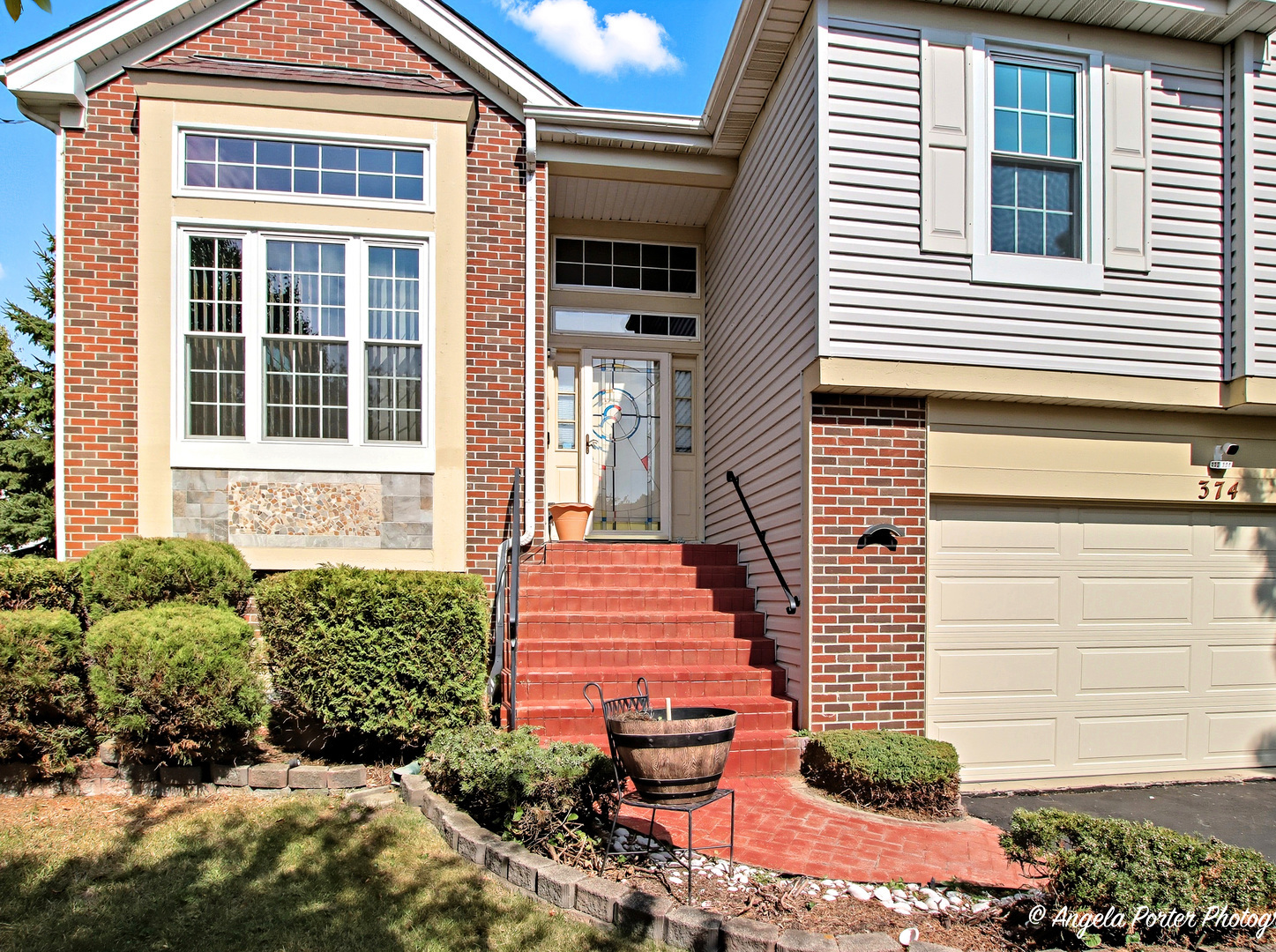 374 W Boxwood Court, Round Lake, IL 60073