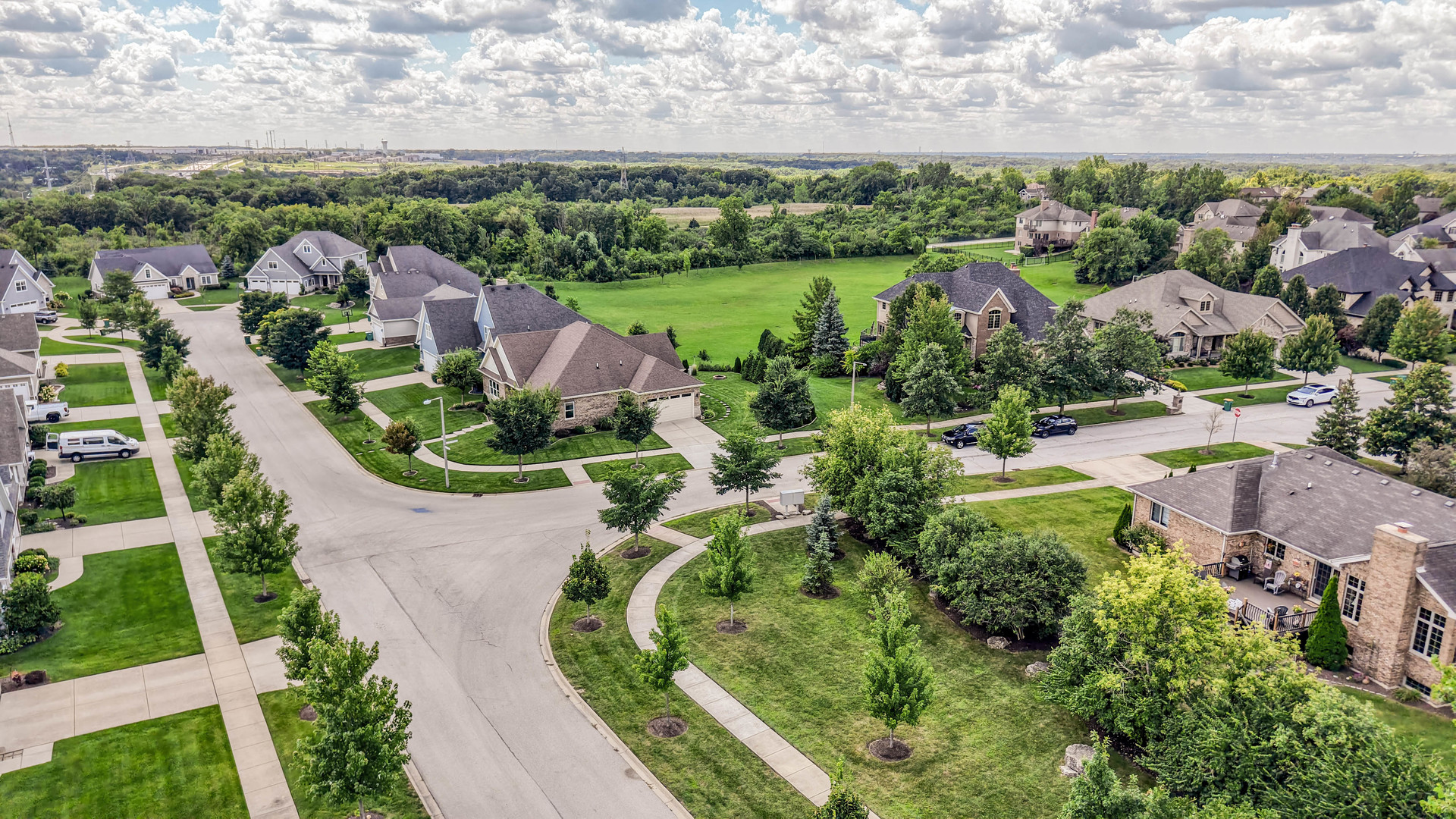 13020 Birch Path Court, Lemont, IL 60439