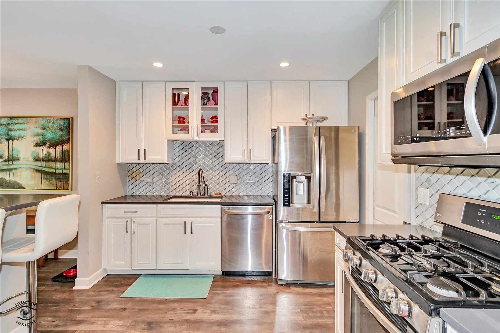 423 Ramblewood Drive #D, Glen Ellyn, IL 60137