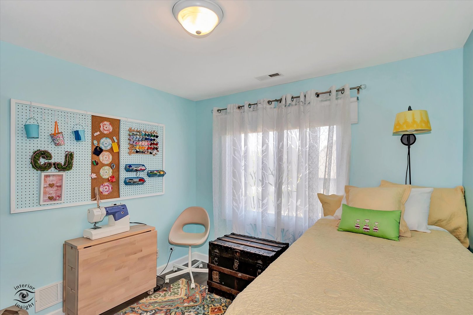 423 Ramblewood Drive #D, Glen Ellyn, IL 60137