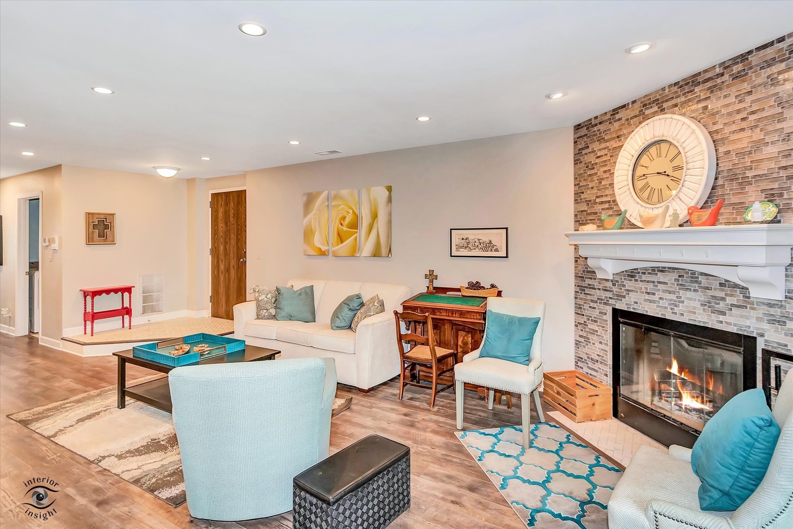423 Ramblewood Drive #D, Glen Ellyn, IL 60137