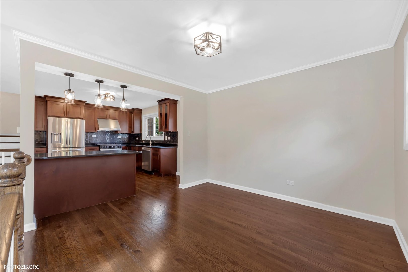 1501 E BARBERRY Lane, Mount Prospect, IL 60056