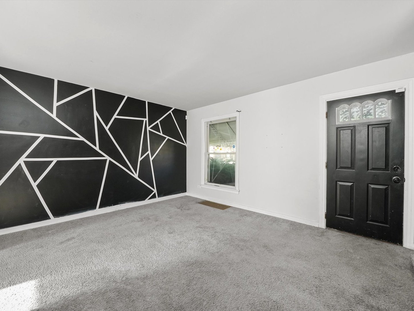 327 Geneva Avenue, Bellwood, IL 60104