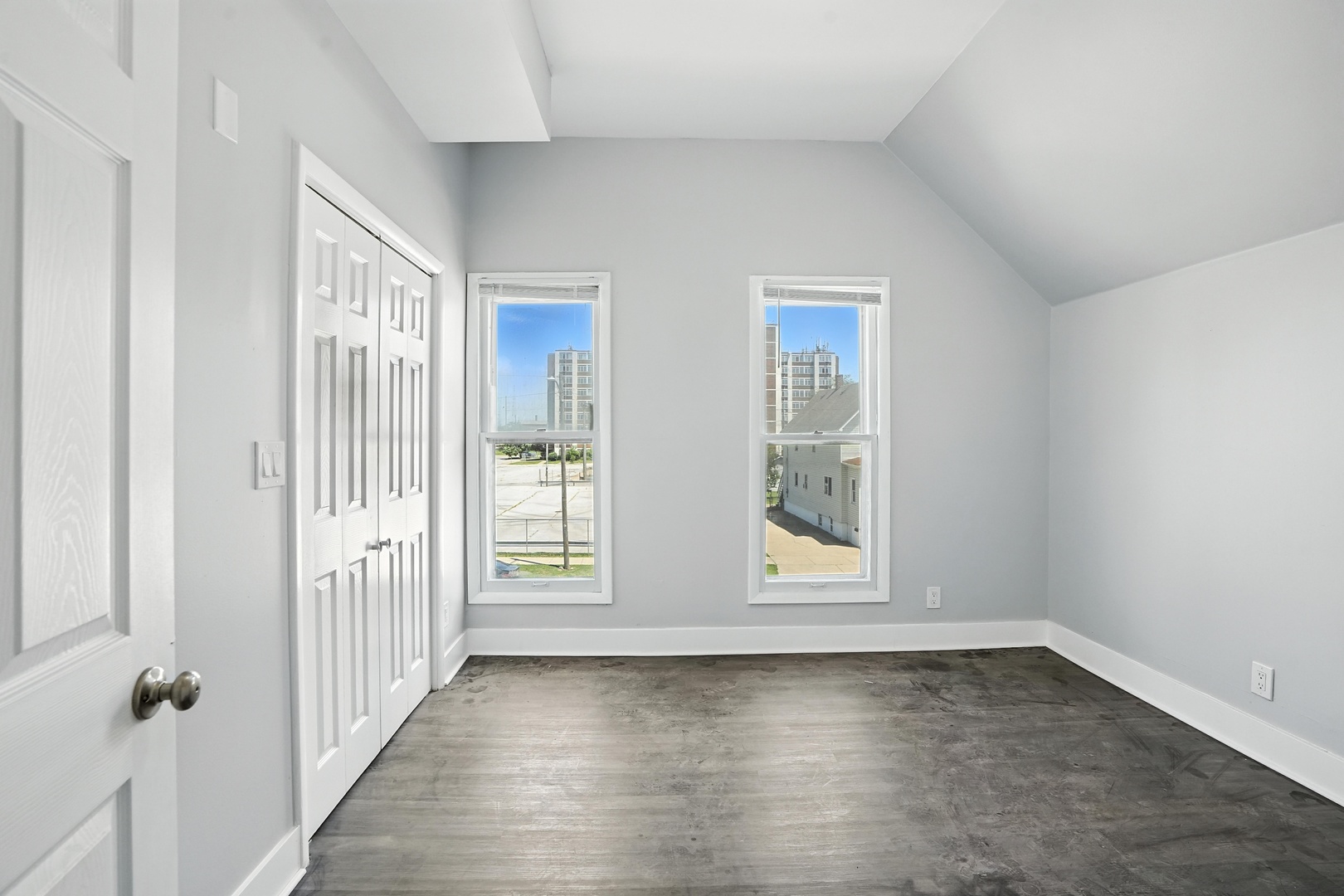 4722 Tod Avenue, East Chicago, IN 46312
