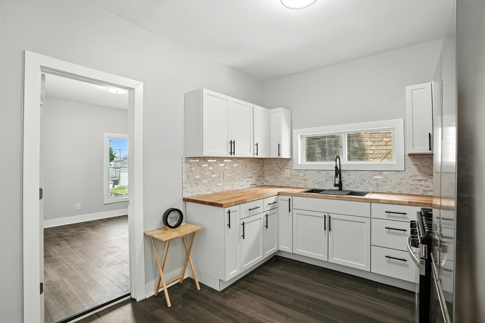 4722 Tod Avenue, East Chicago, IN 46312