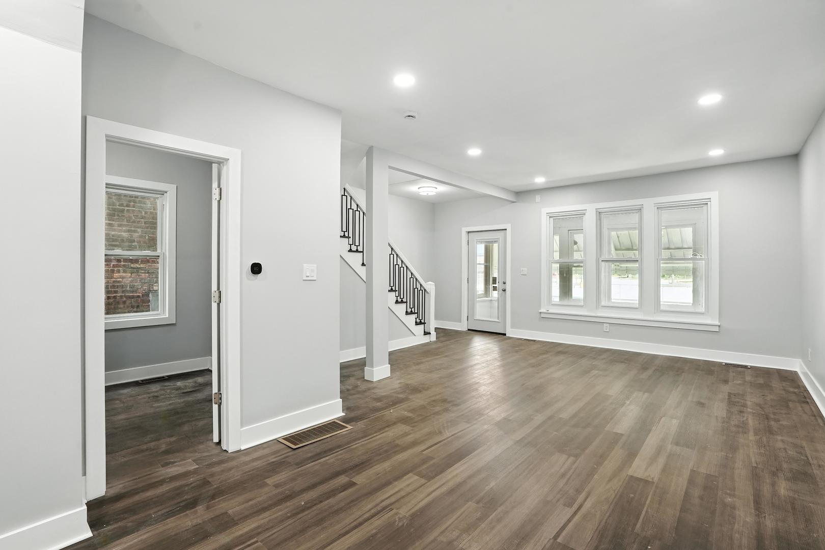 4722 Tod Avenue, East Chicago, IN 46312