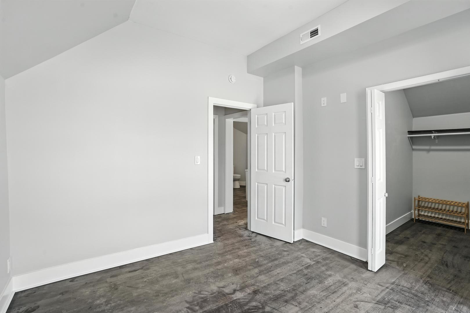 4722 Tod Avenue, East Chicago, IN 46312