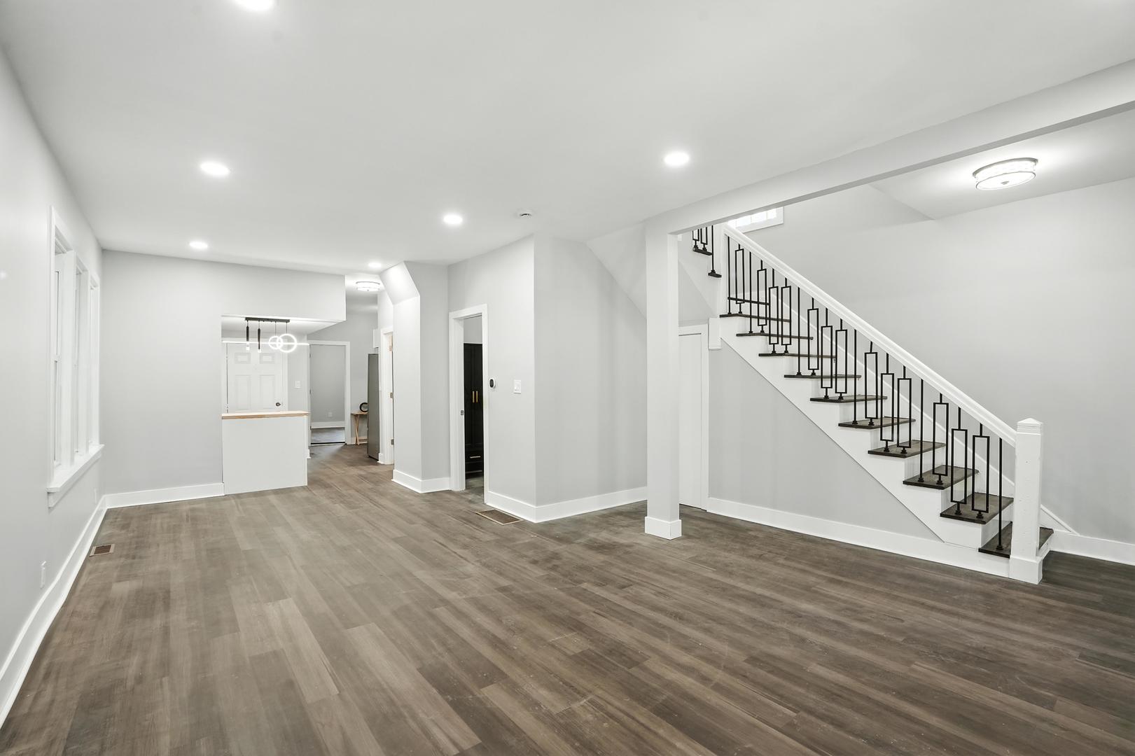 4722 Tod Avenue, East Chicago, IN 46312