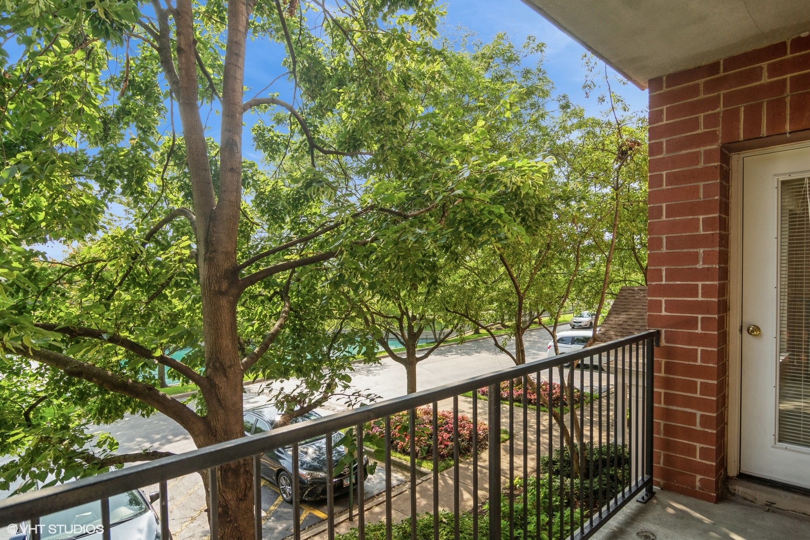 110 N Milwaukee Avenue #208, Wheeling, IL 60090