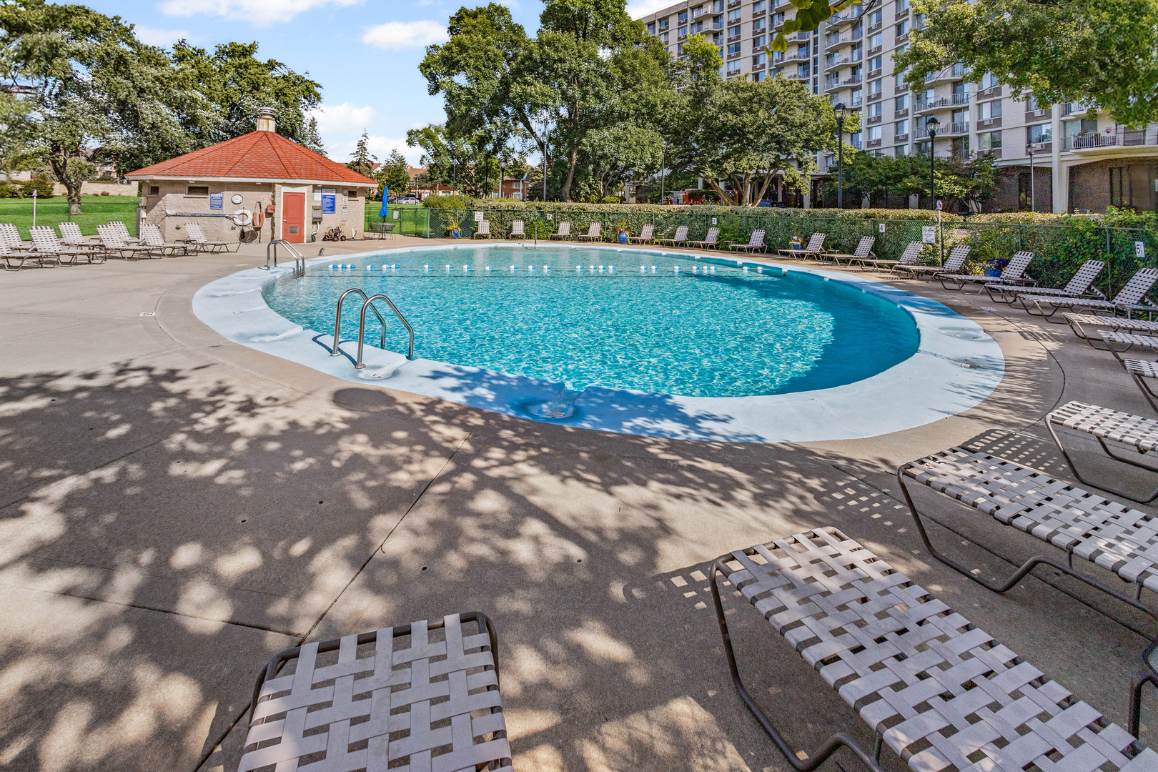 20 N TOWER Road #1N, Oak Brook, IL 60523