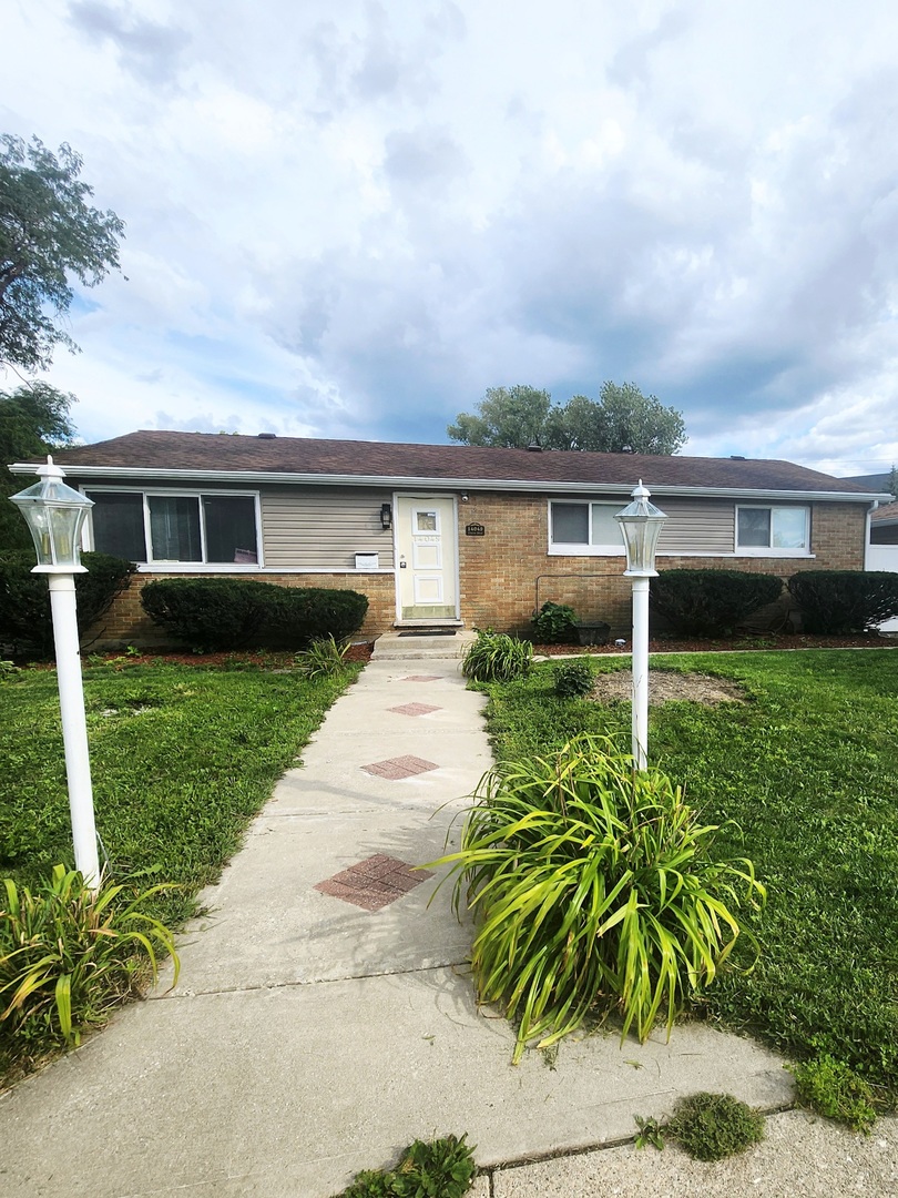 14049 S Claire Boulevard, Robbins, IL 60472