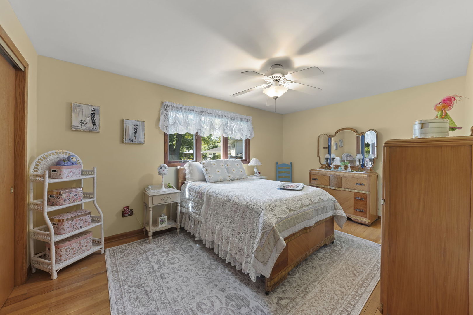 16401 Leslie Ann Drive, Tinley Park, IL 60477