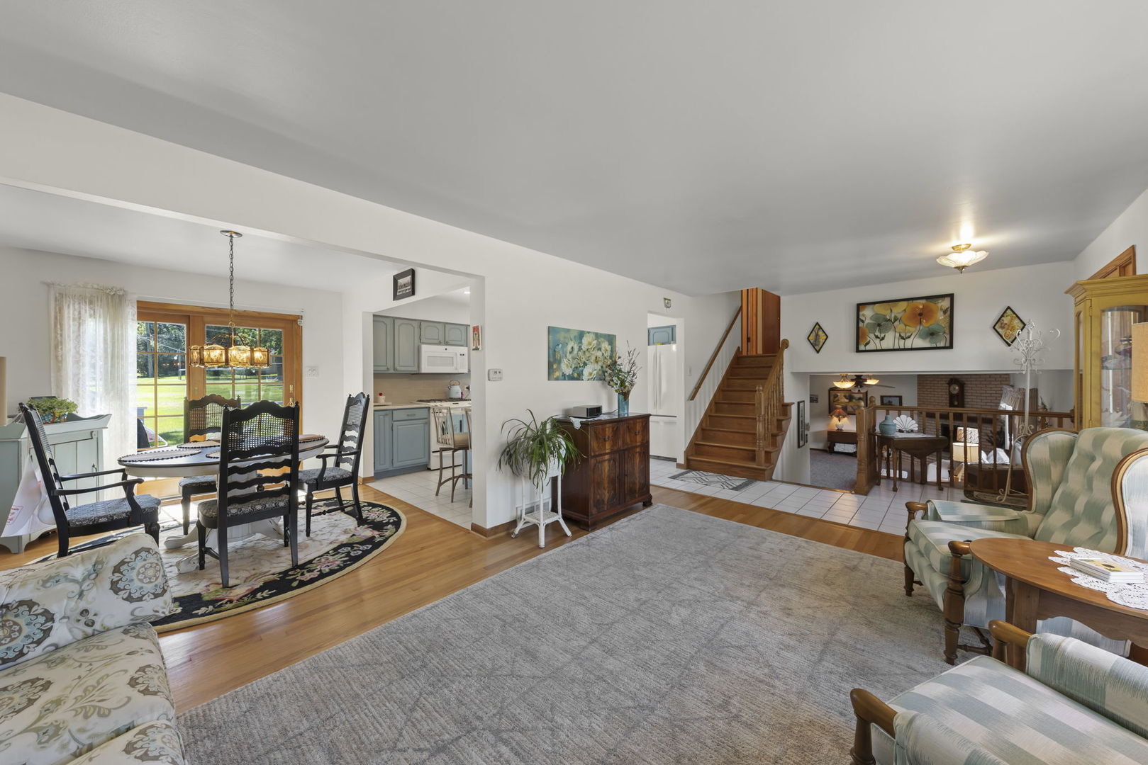 16401 Leslie Ann Drive, Tinley Park, IL 60477