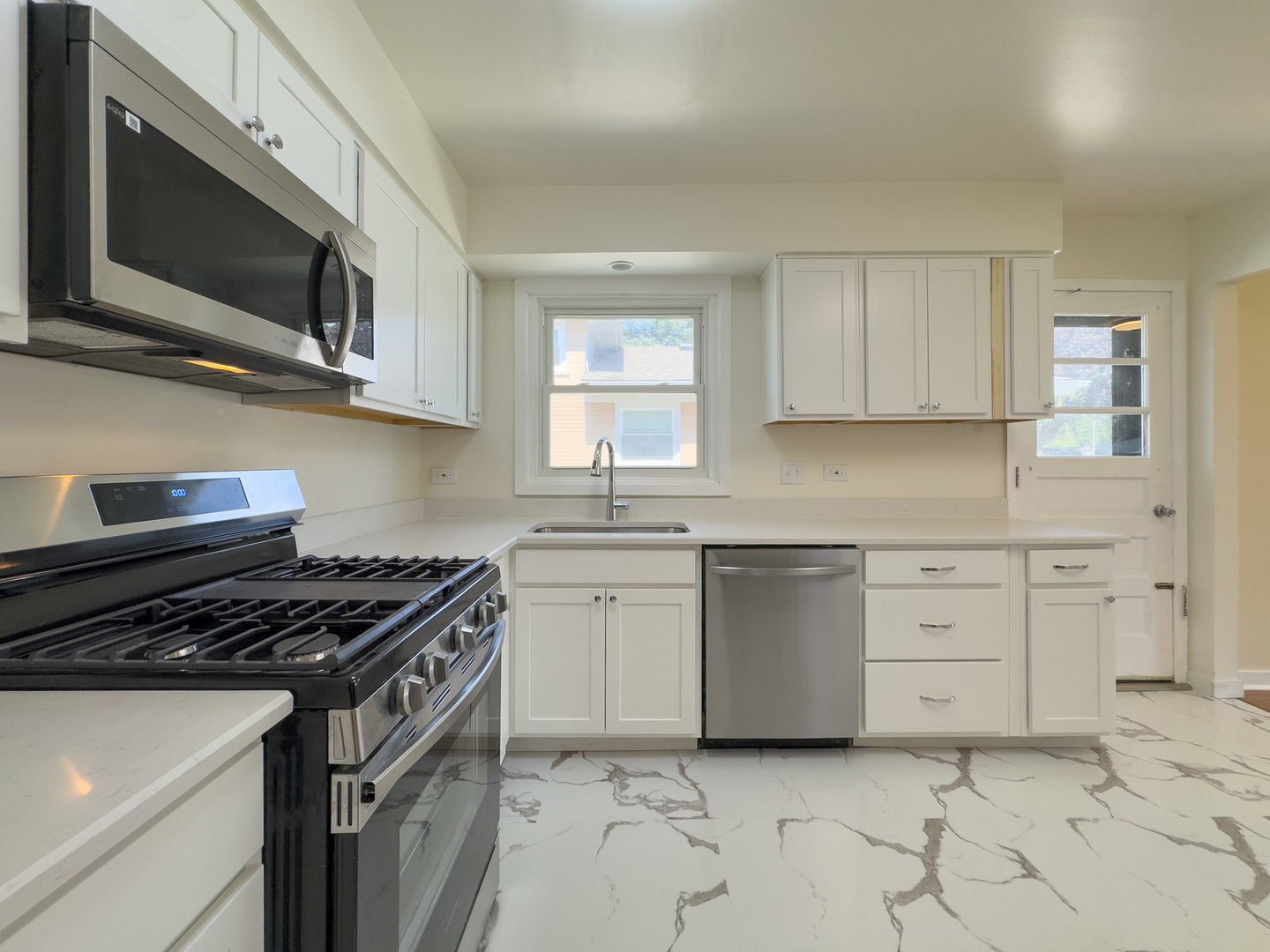 9310 Mason Avenue, Morton Grove, IL 60053
