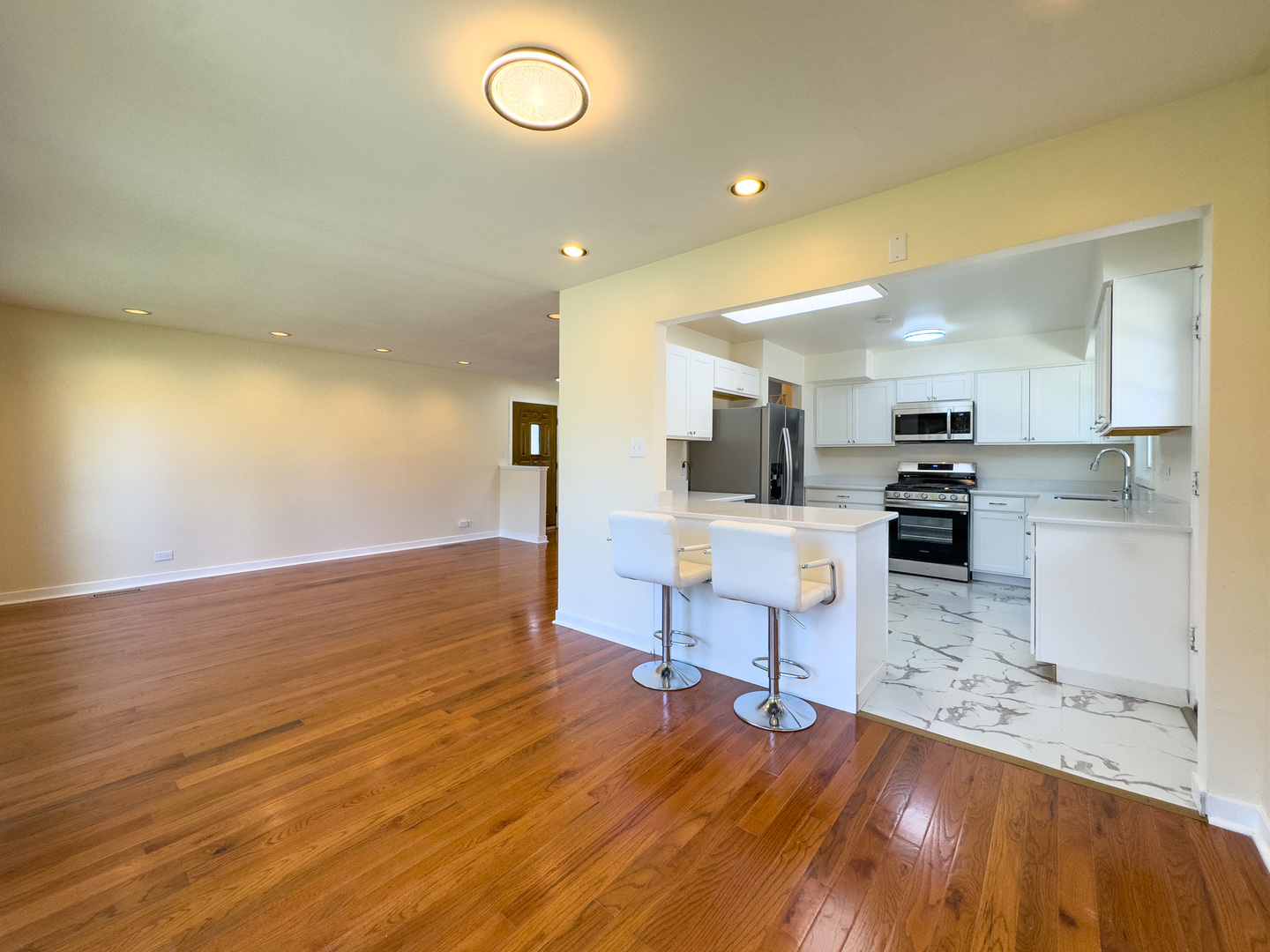 9310 Mason Avenue, Morton Grove, IL 60053