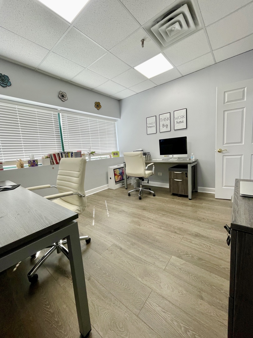 7903 W 159th Street, Tinley Park, IL 60477