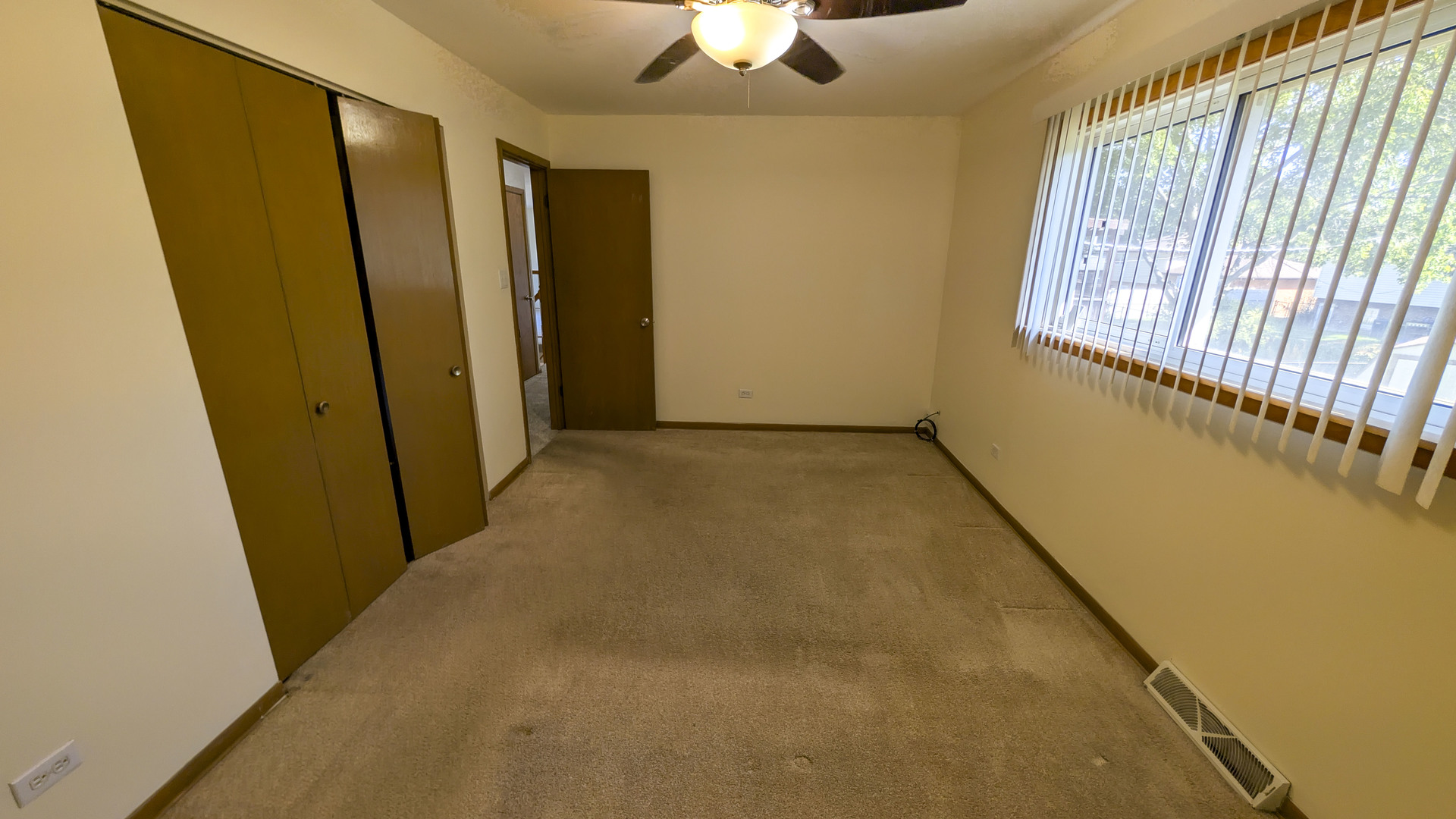 6337 Carlsbad Drive, Tinley Park, IL 60477