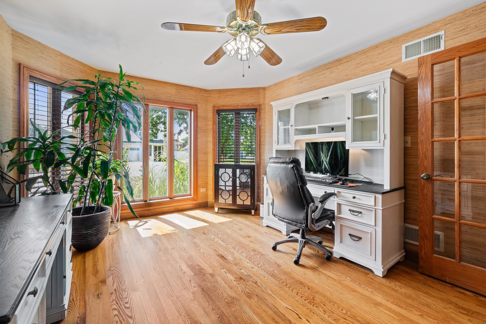 9704 W 56th Street, Countryside, IL 60525
