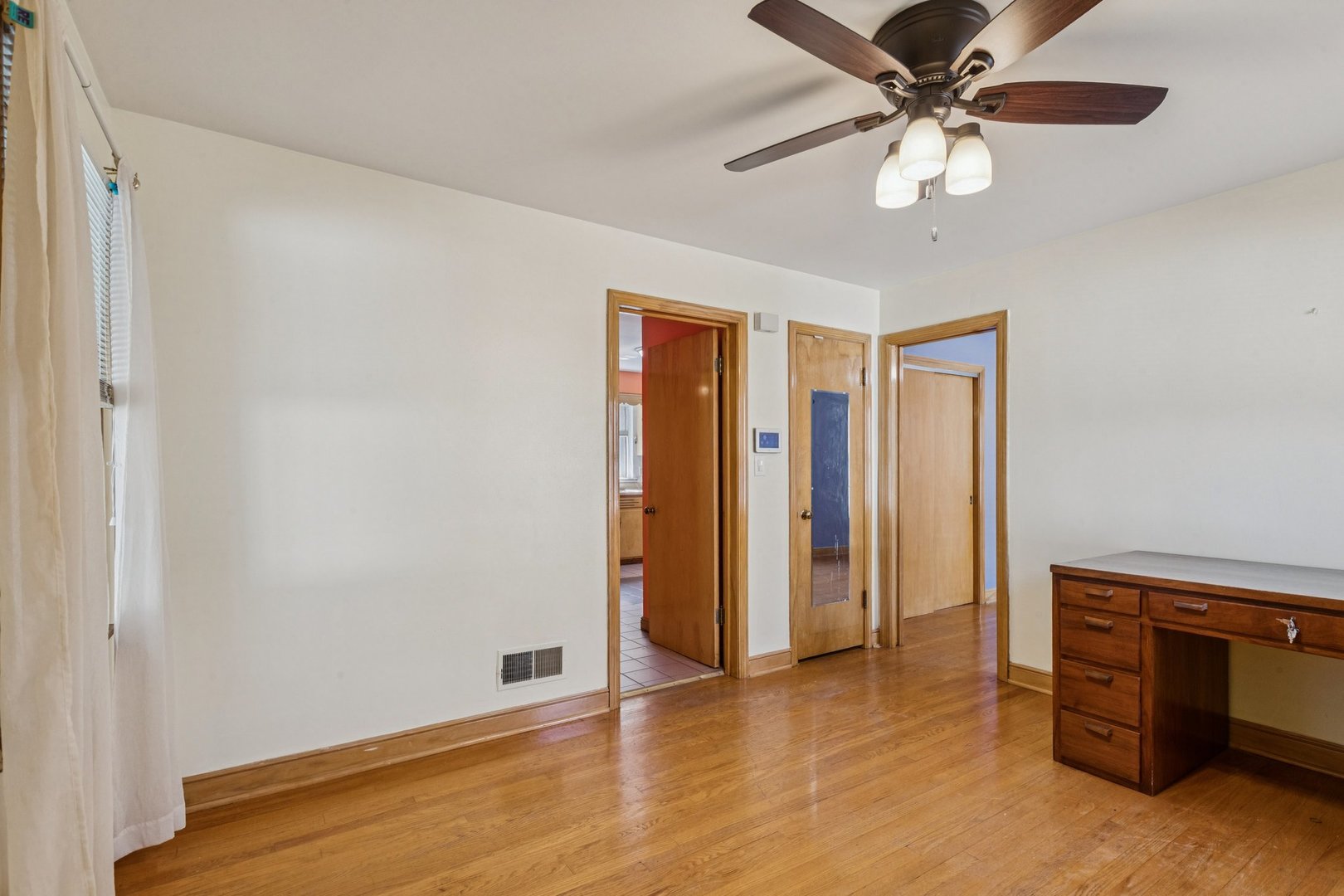 14233 S Wentworth Avenue, Riverdale, IL 60827