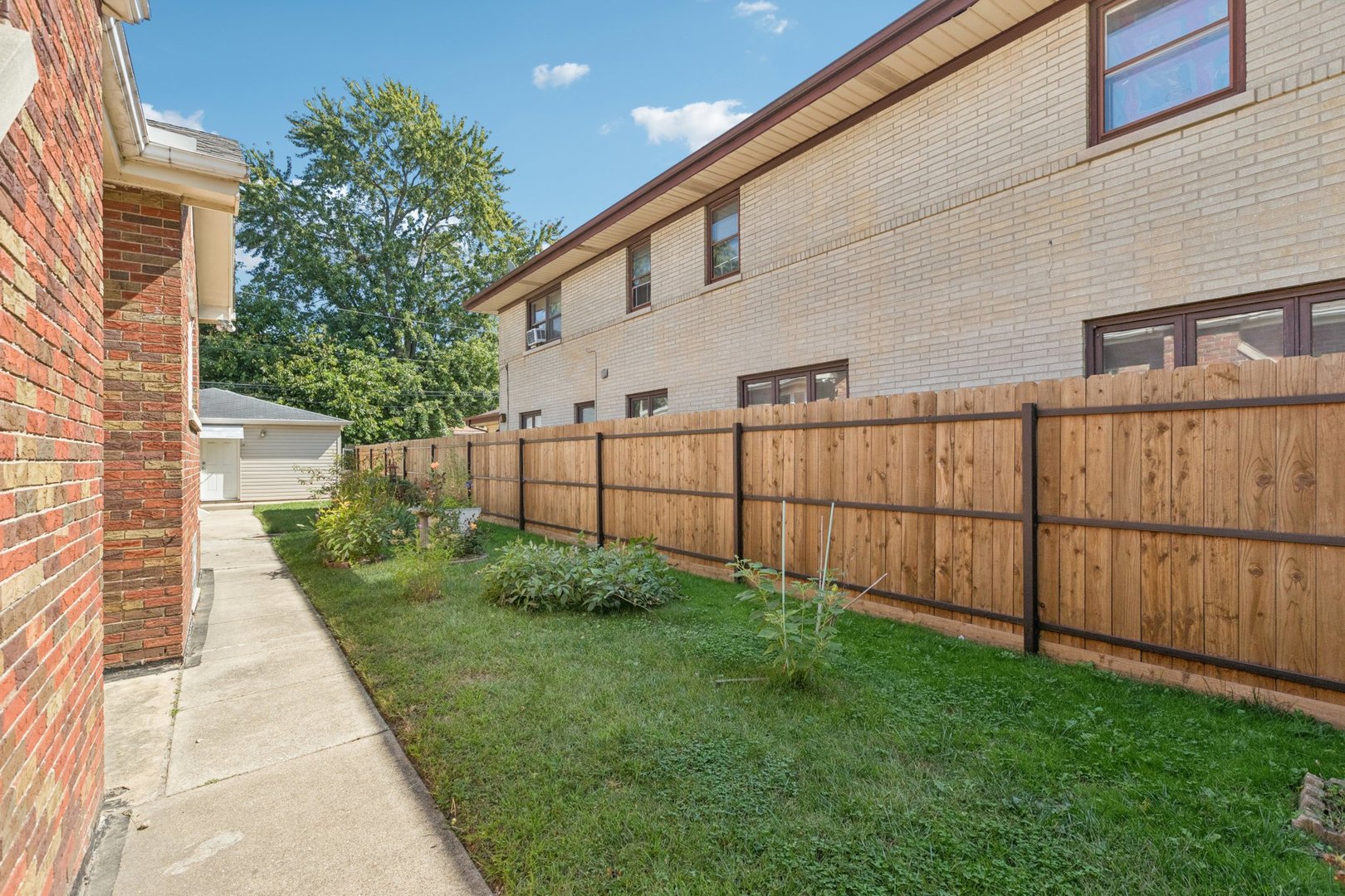 14233 S Wentworth Avenue, Riverdale, IL 60827