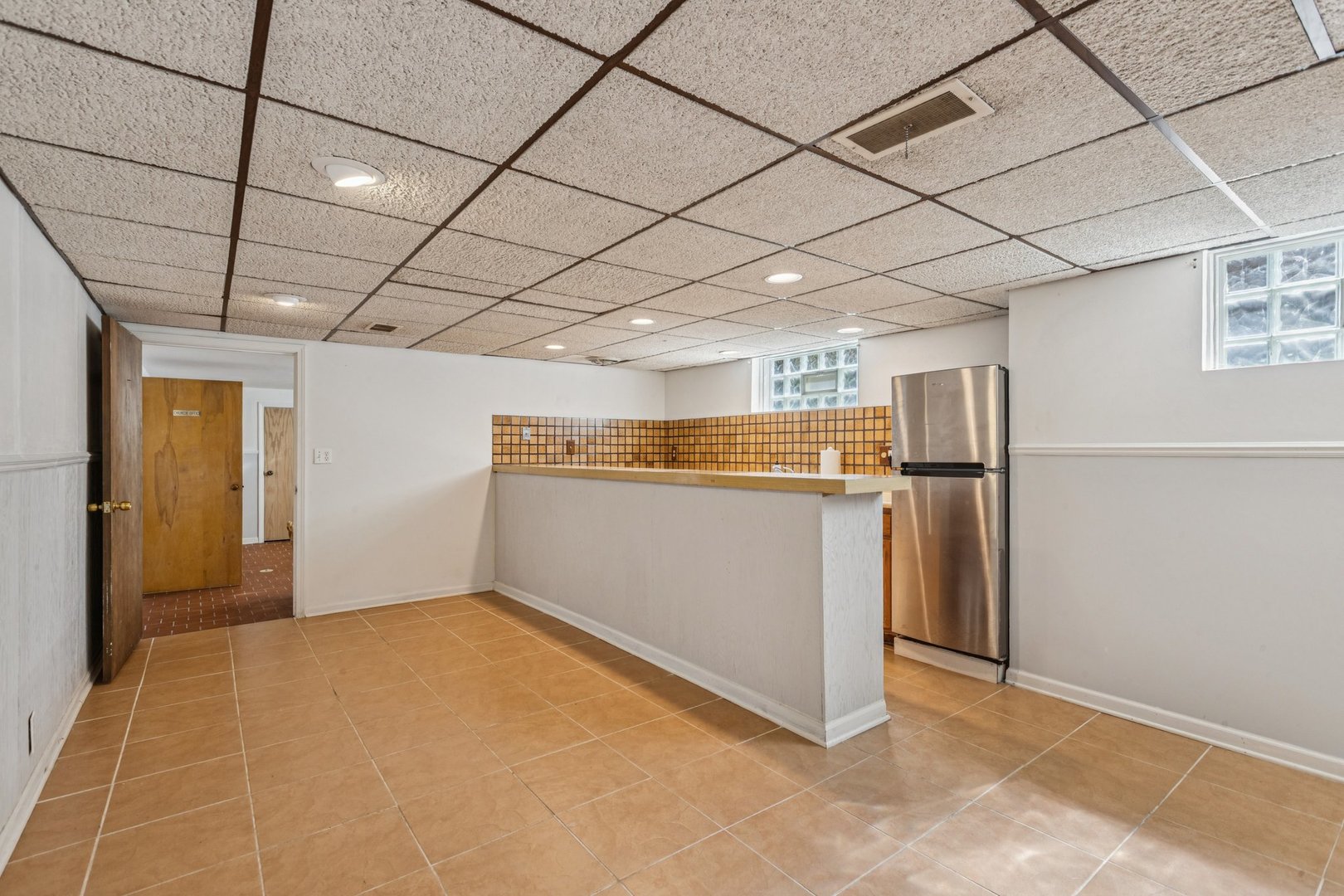 14233 S Wentworth Avenue, Riverdale, IL 60827