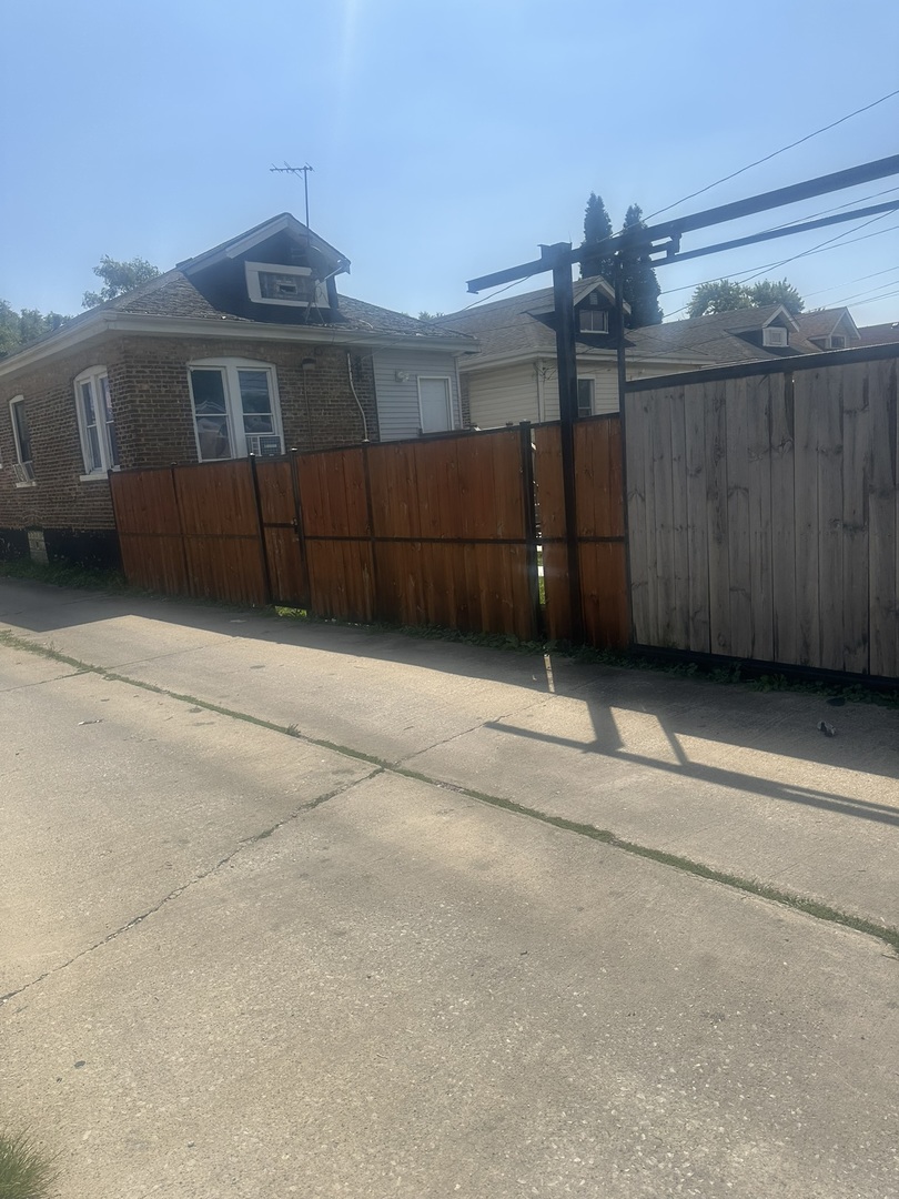 7214 S Bell Avenue, Chicago, IL 60636