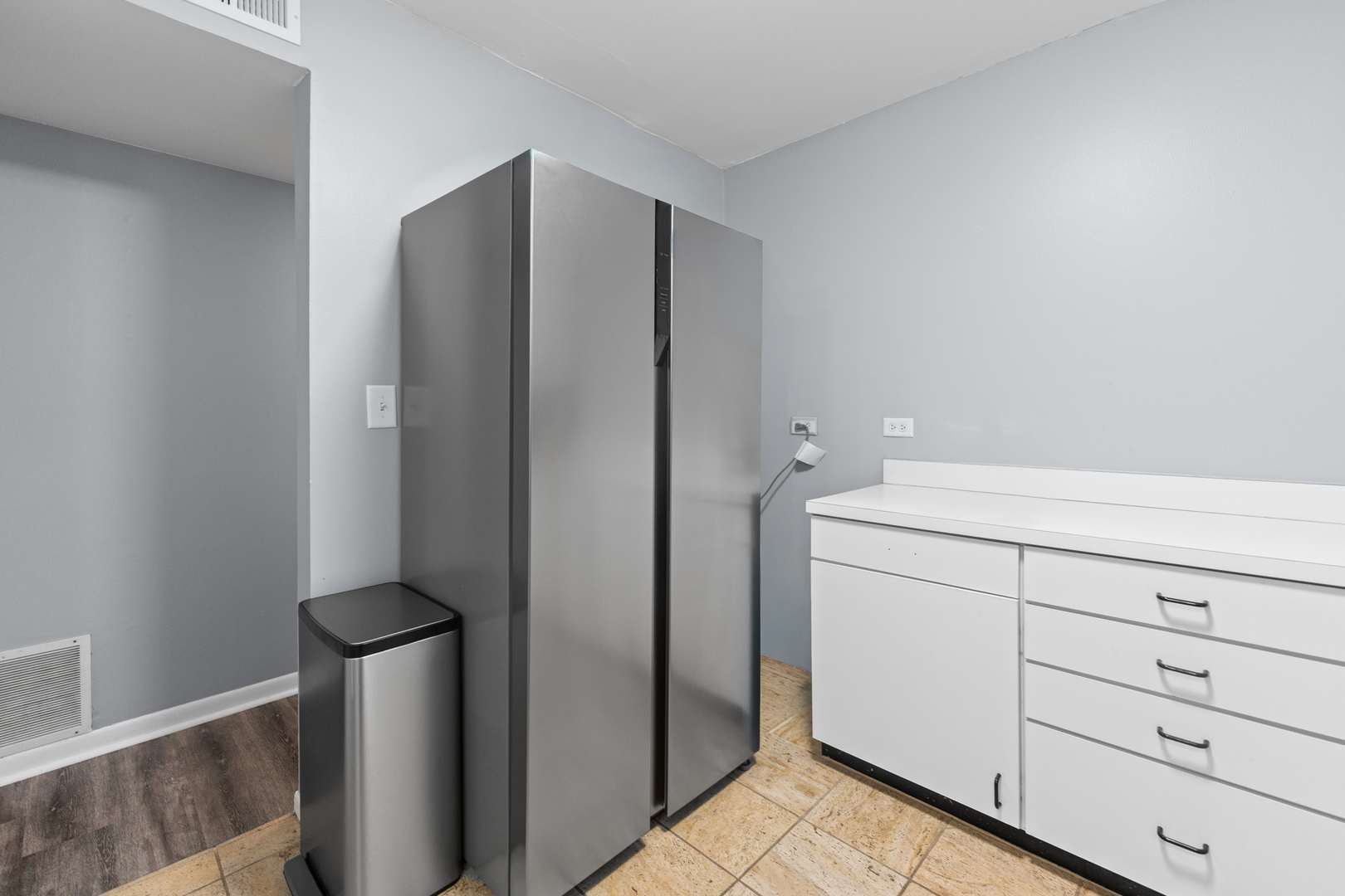 4602 Euclid Avenue #2A, Rolling Meadows, IL 60008