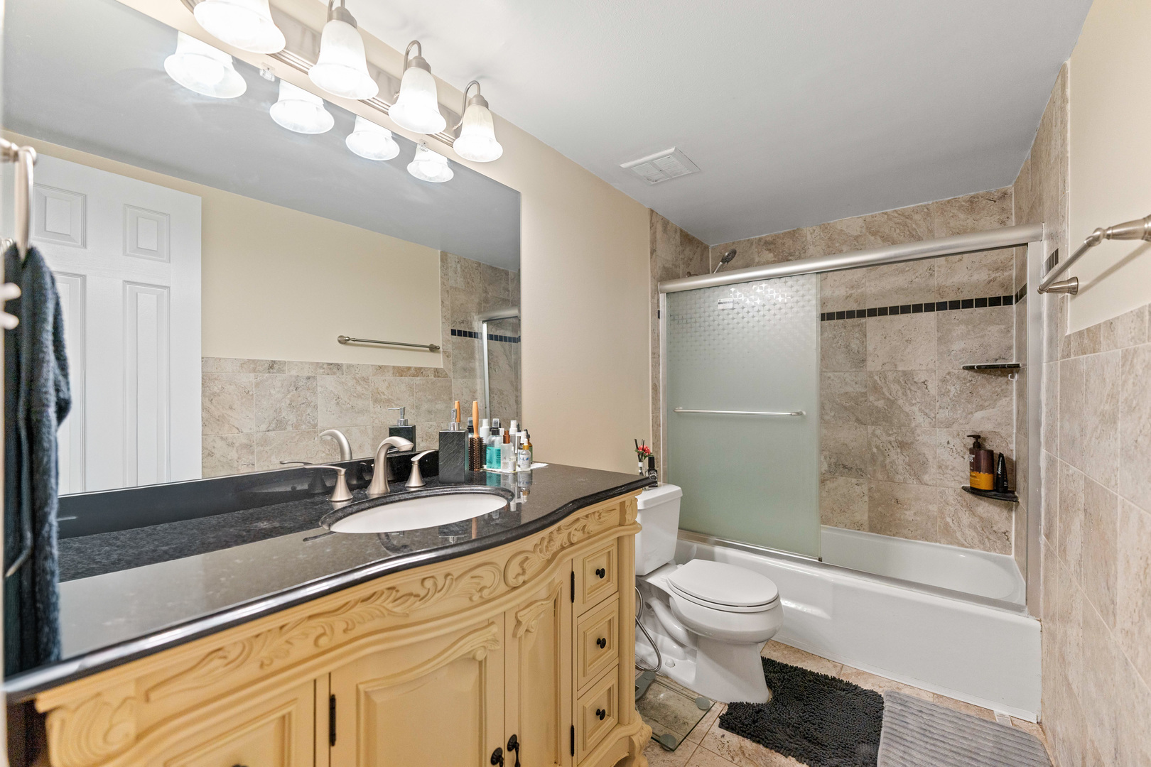 4602 Euclid Avenue #2A, Rolling Meadows, IL 60008