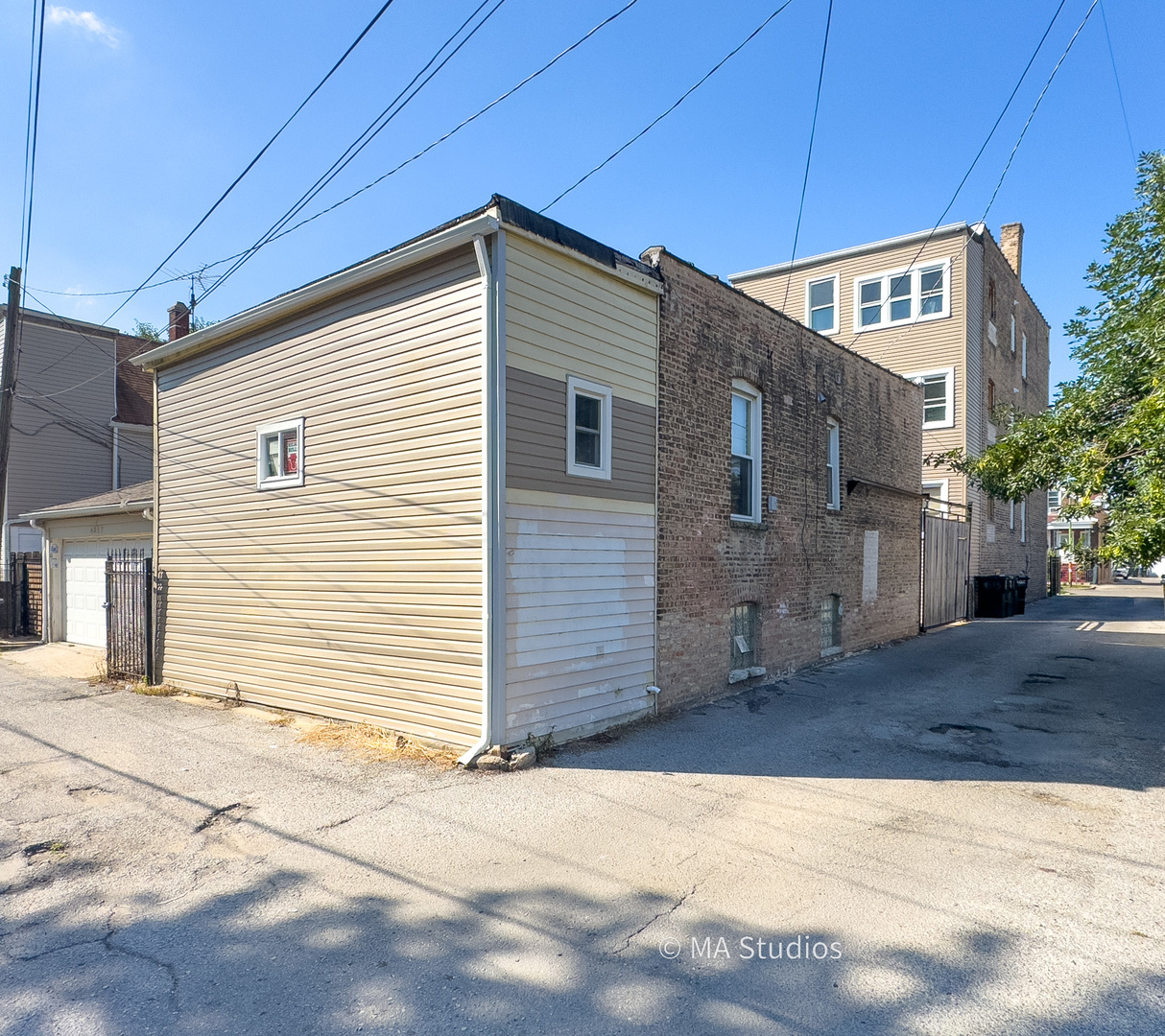 4315 W Dickens Avenue, Chicago, IL 60639