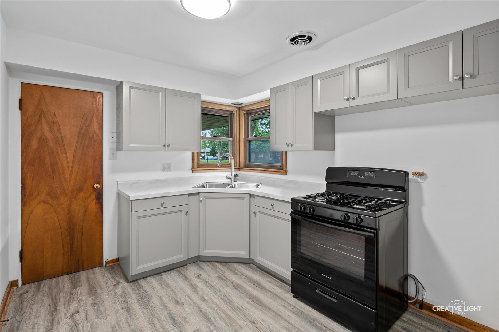 803 Alann Drive, Joliet, IL 60435