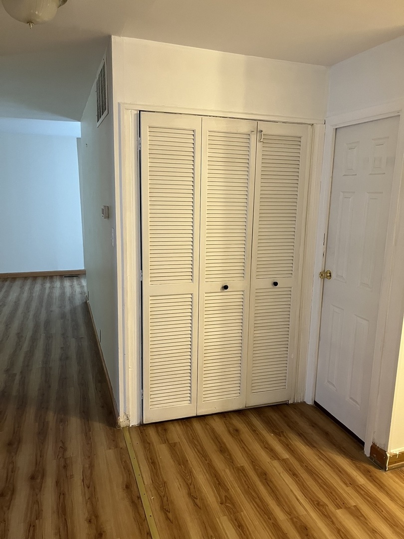 446 Montrose Drive, Romeoville, IL 60446