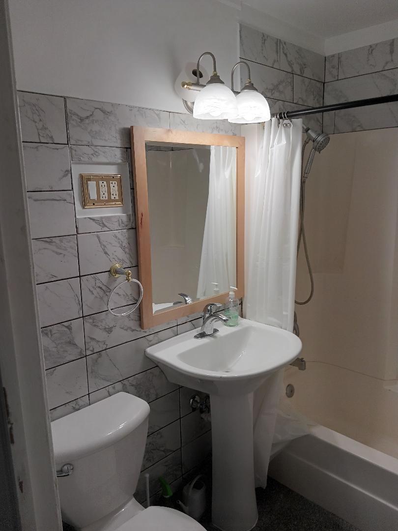 446 Montrose Drive, Romeoville, IL 60446