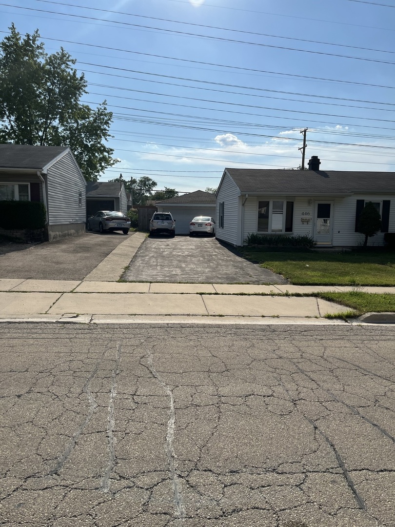446 Montrose Drive, Romeoville, IL 60446