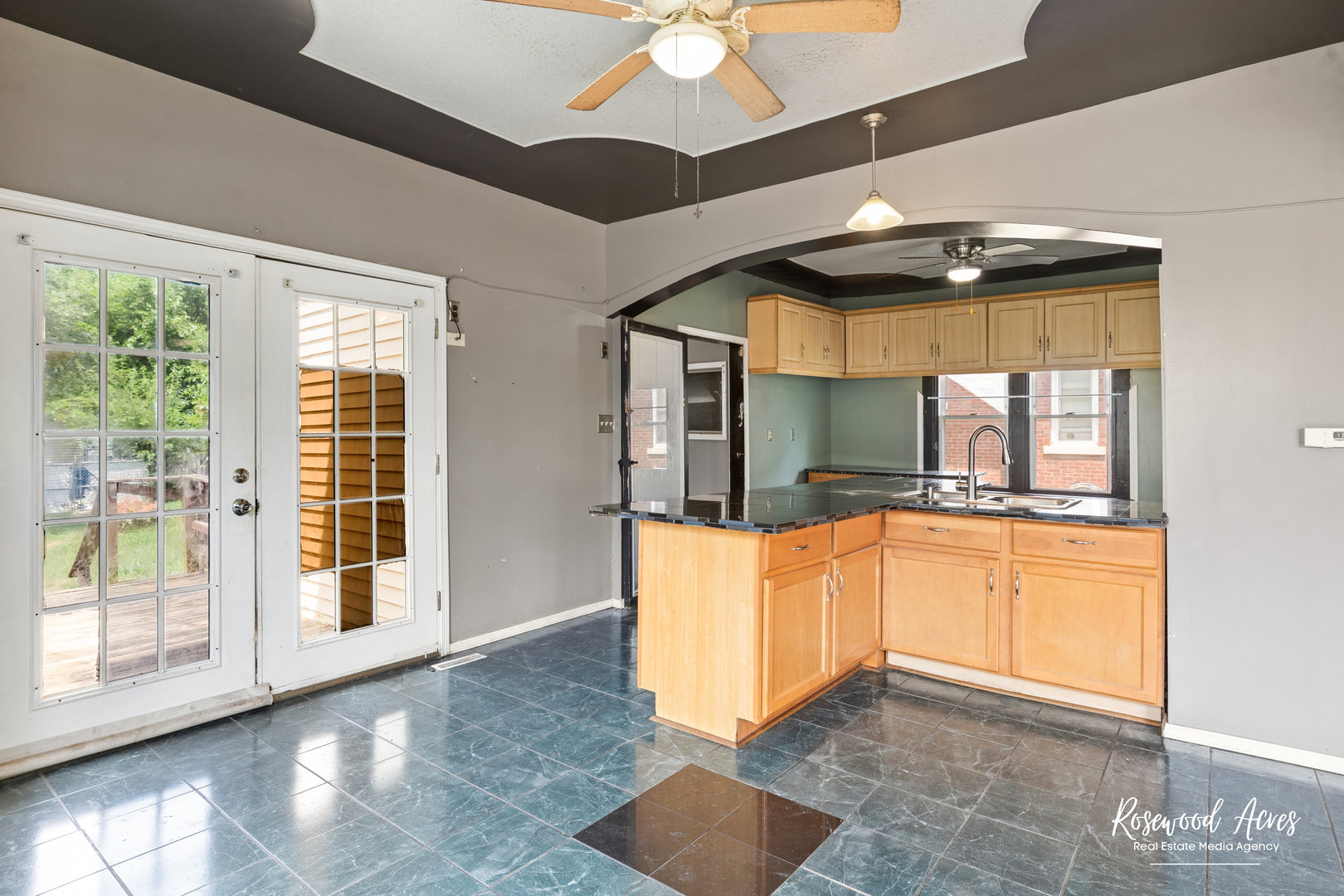 435 S Poplar Avenue, Kankakee, IL 60901