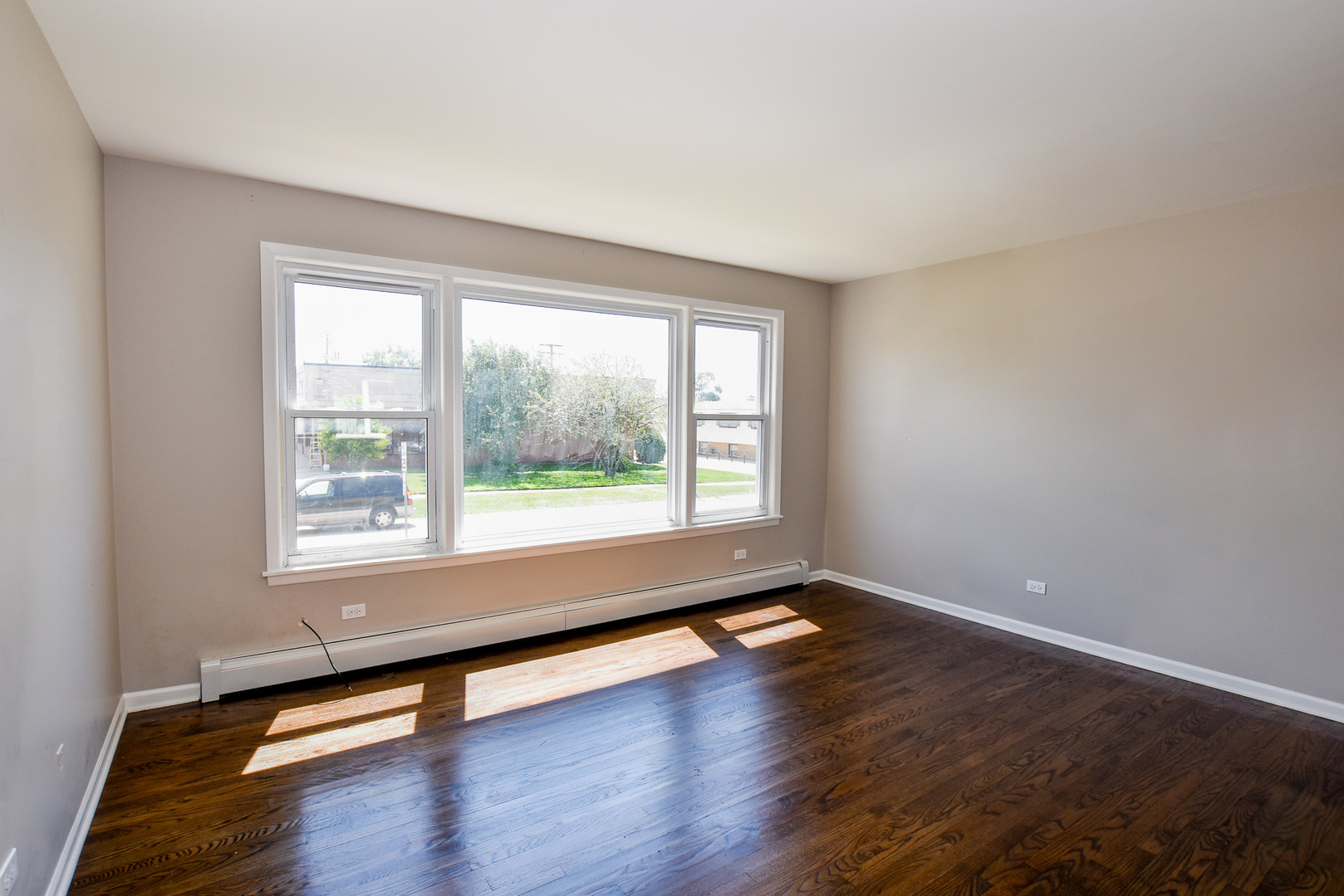 60 N Wolf Road #1W, Wheeling, IL 60090