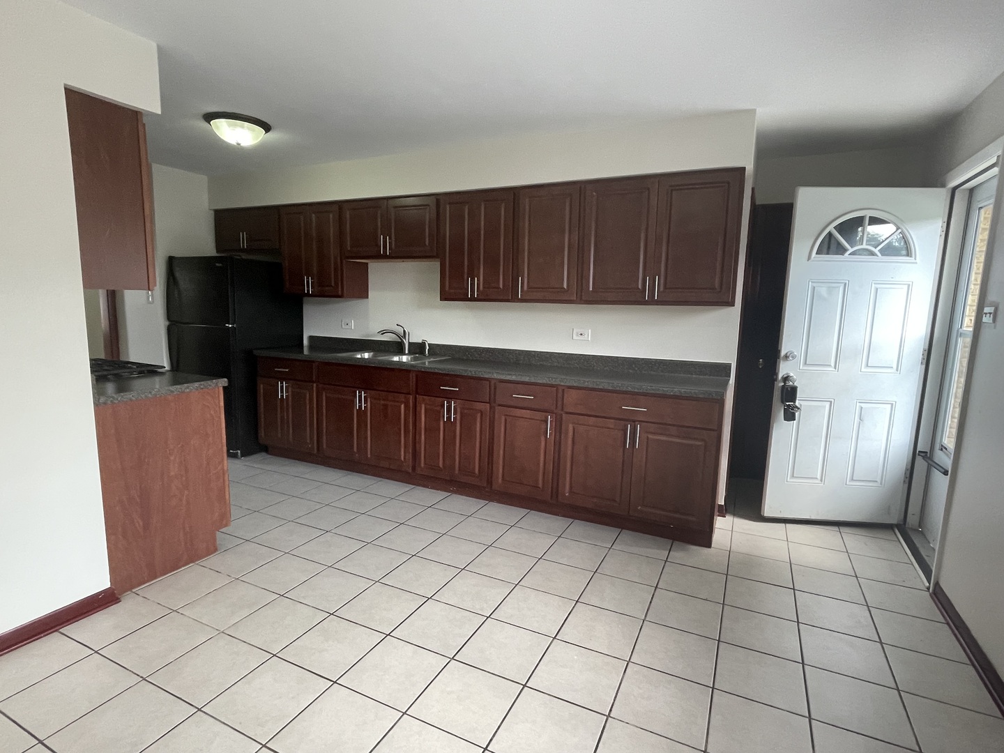 307 S Walnut Street, Glenwood, IL 60425