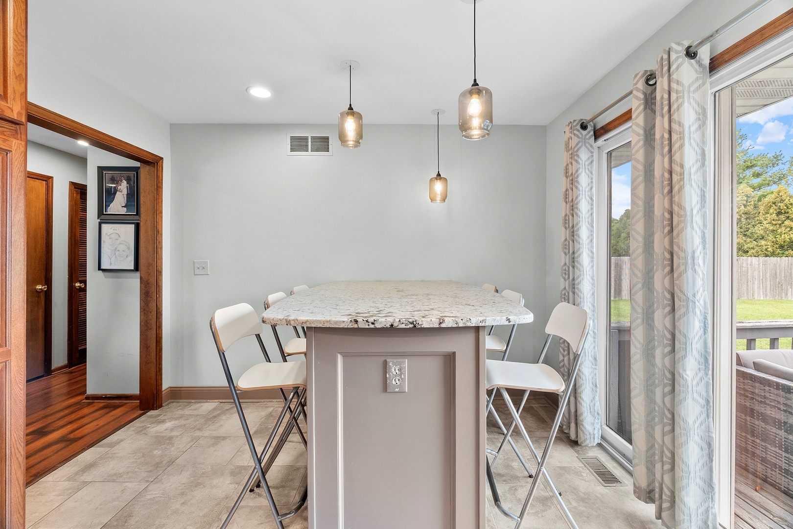 24519 S Edwin Drive, Channahon, IL 60410
