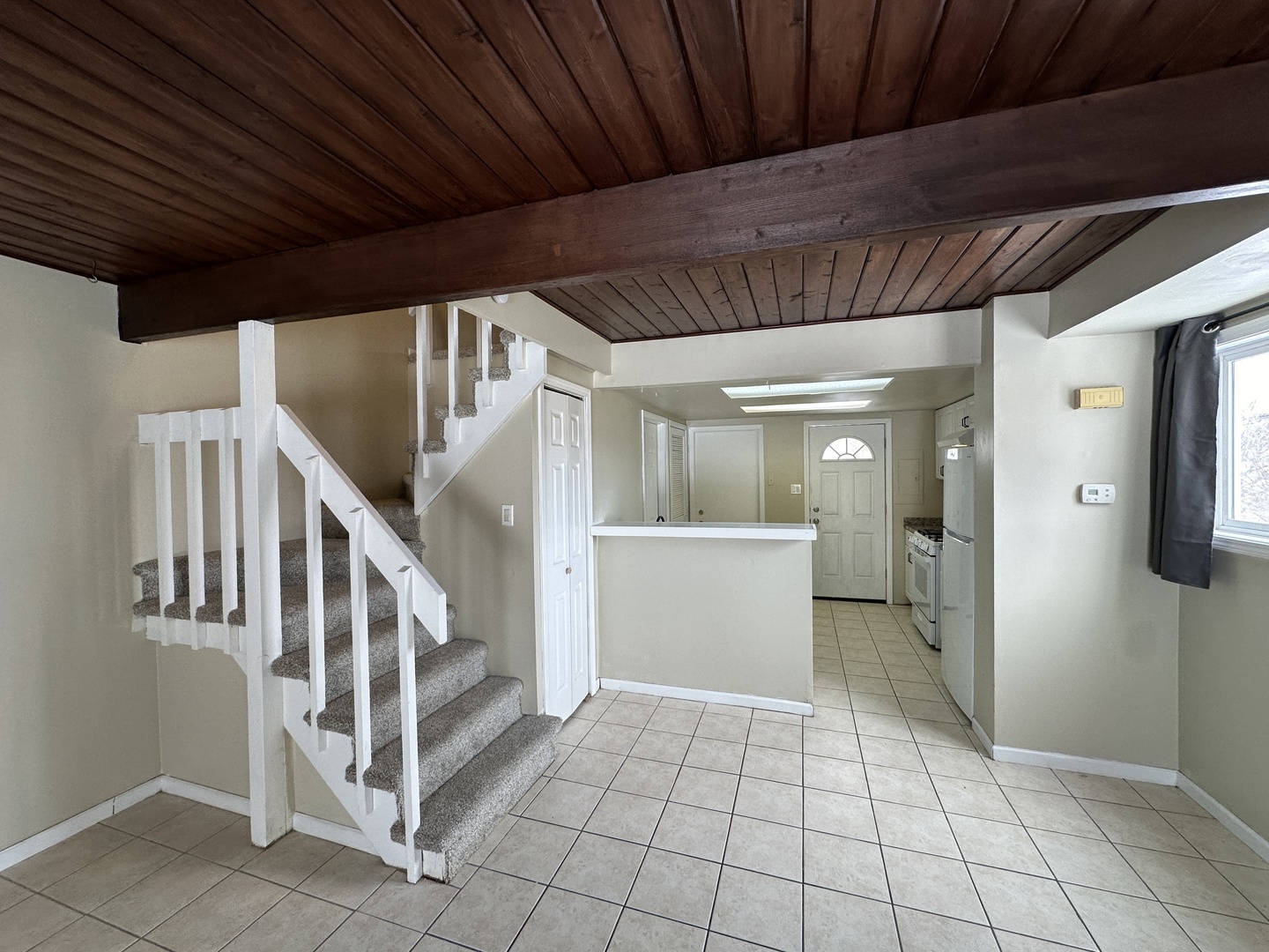 474 Meadow Green Lane #474, Round Lake Beach, IL 60073