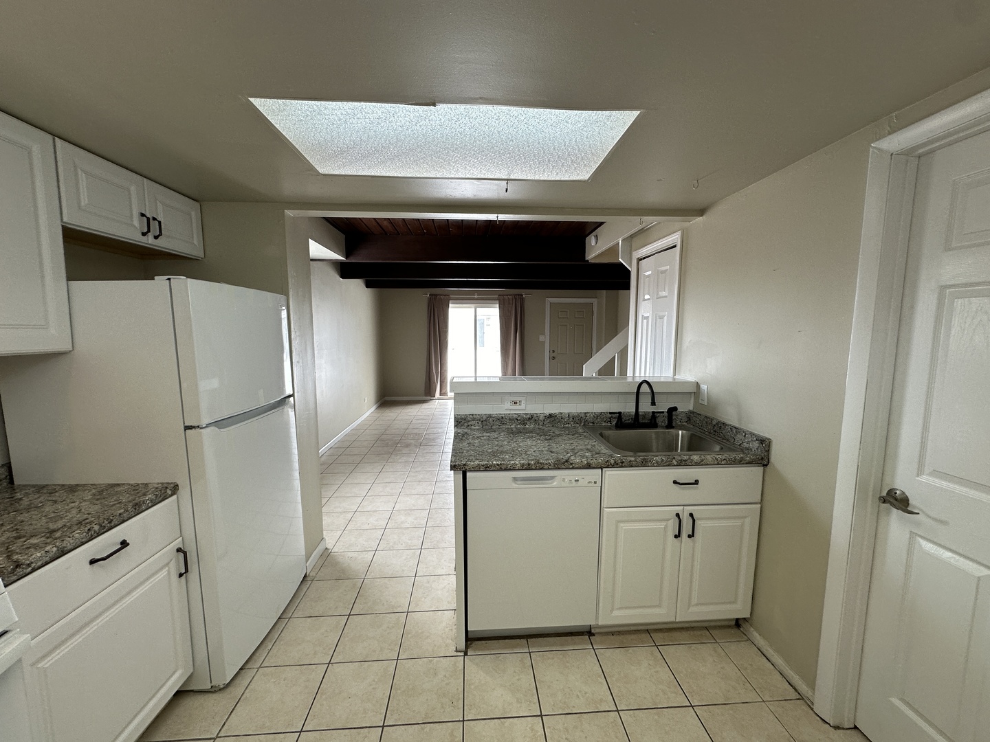474 Meadow Green Lane #474, Round Lake Beach, IL 60073