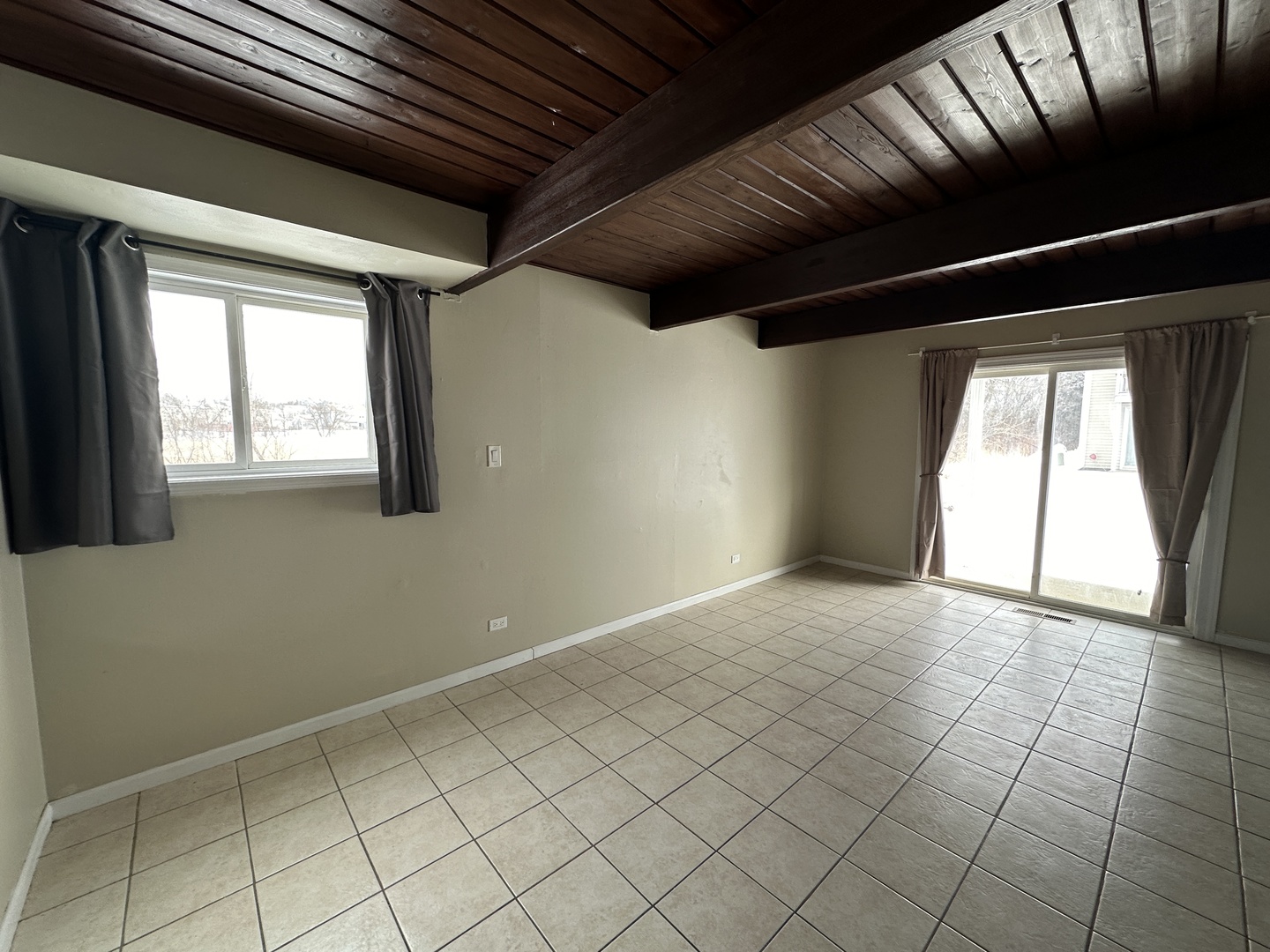 474 Meadow Green Lane #474, Round Lake Beach, IL 60073