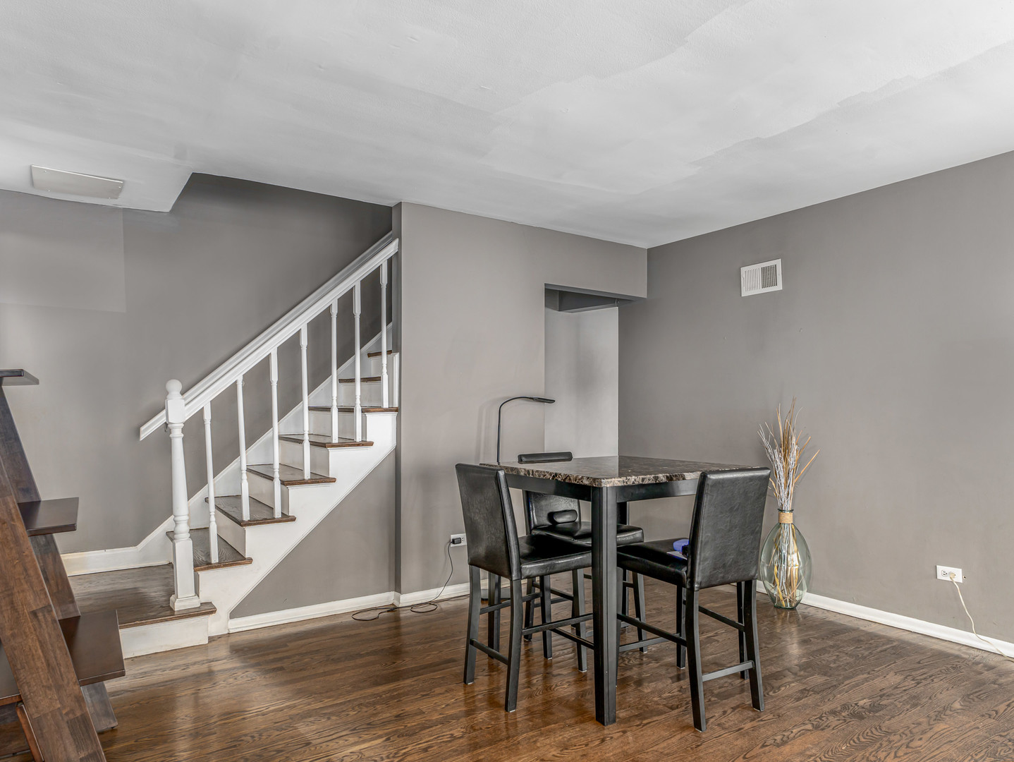 1543 Franklin Avenue #B, River Forest, IL 60305