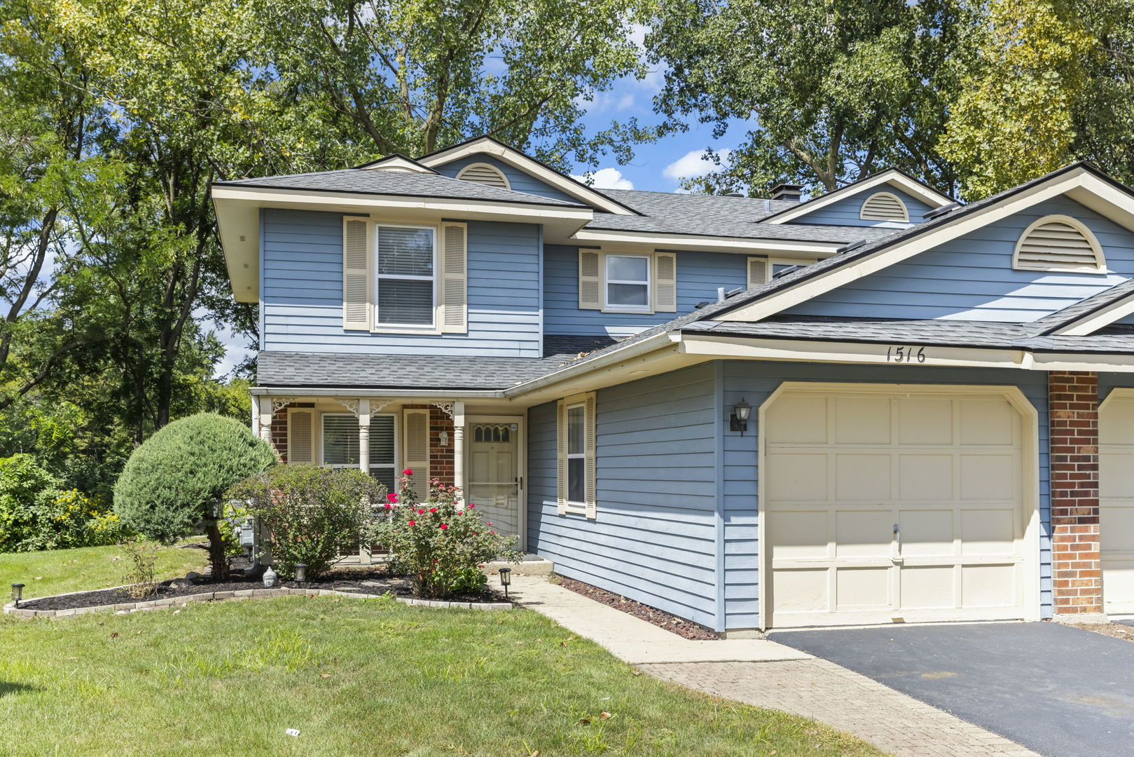 1516 Lighthouse Drive, Naperville, IL 60565