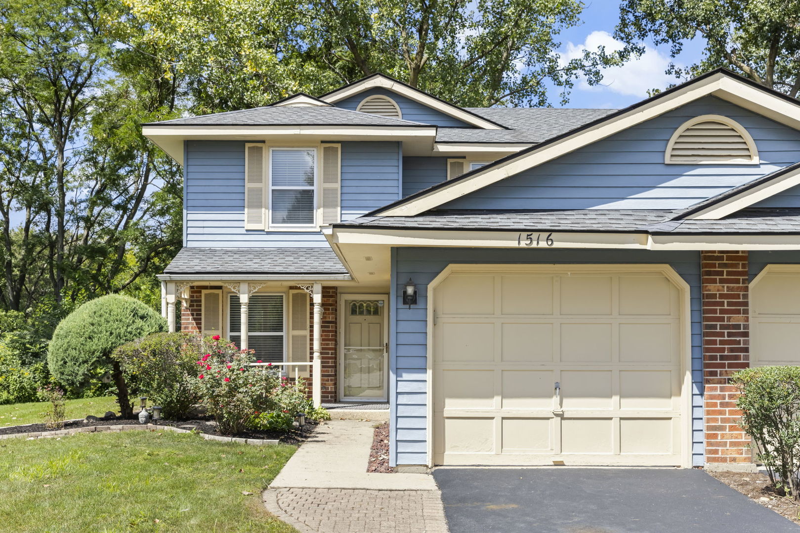 1516 Lighthouse Drive, Naperville, IL 60565