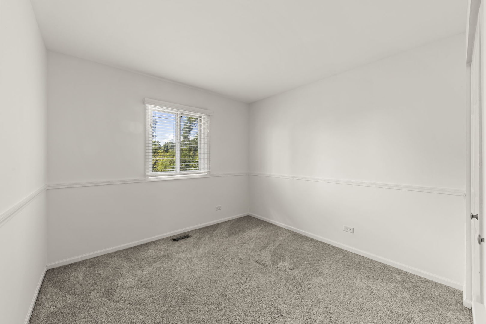 1516 Lighthouse Drive, Naperville, IL 60565