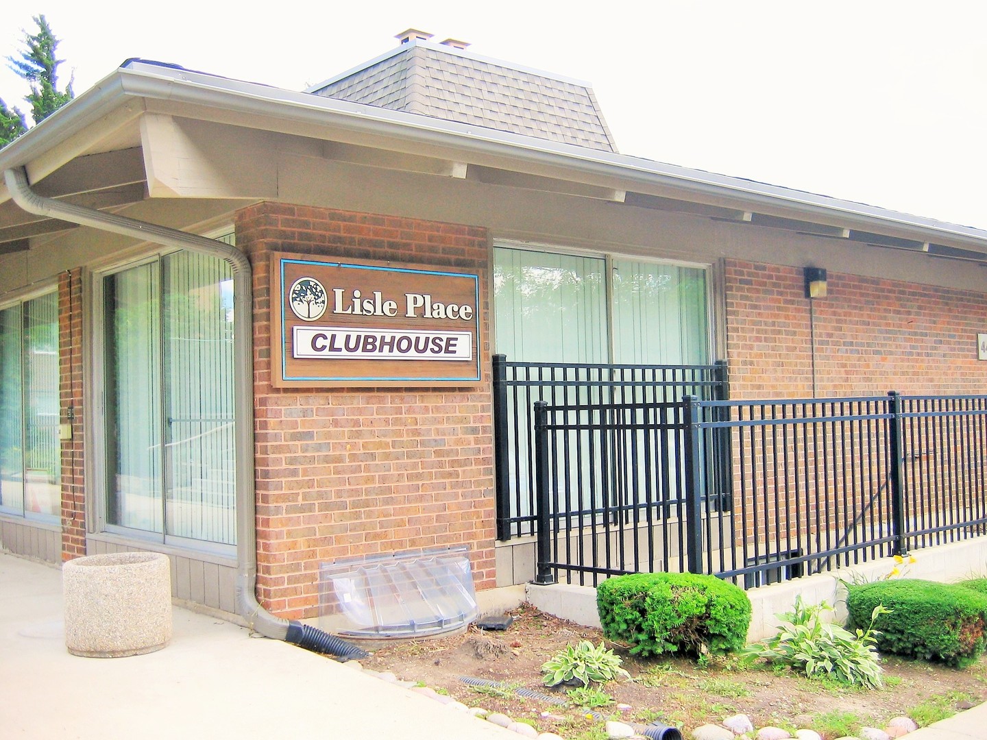 2301 BEAU MONDE Boulevard #106, Lisle, IL 60532