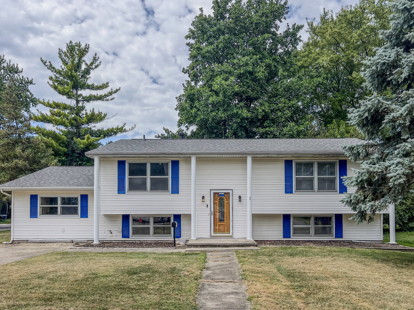 324 Washington Street, Farmer City, IL 61842