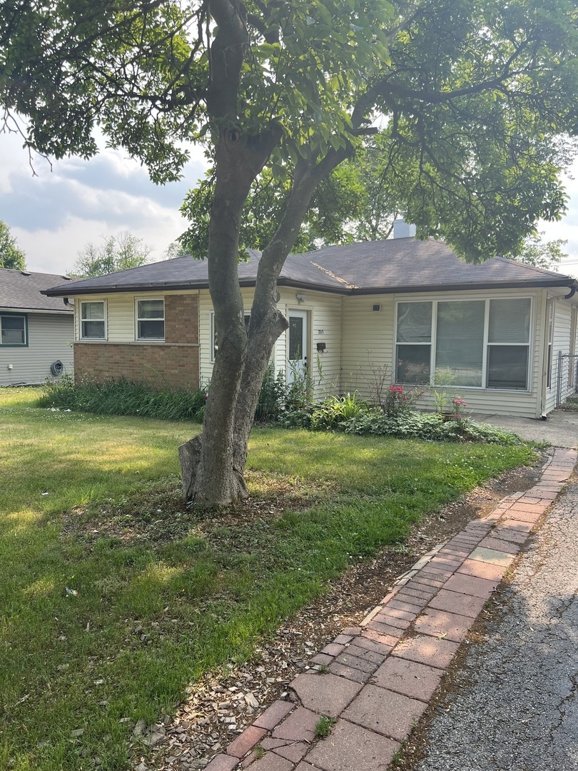 2713 Wilke Road, Rolling Meadows, IL 60008