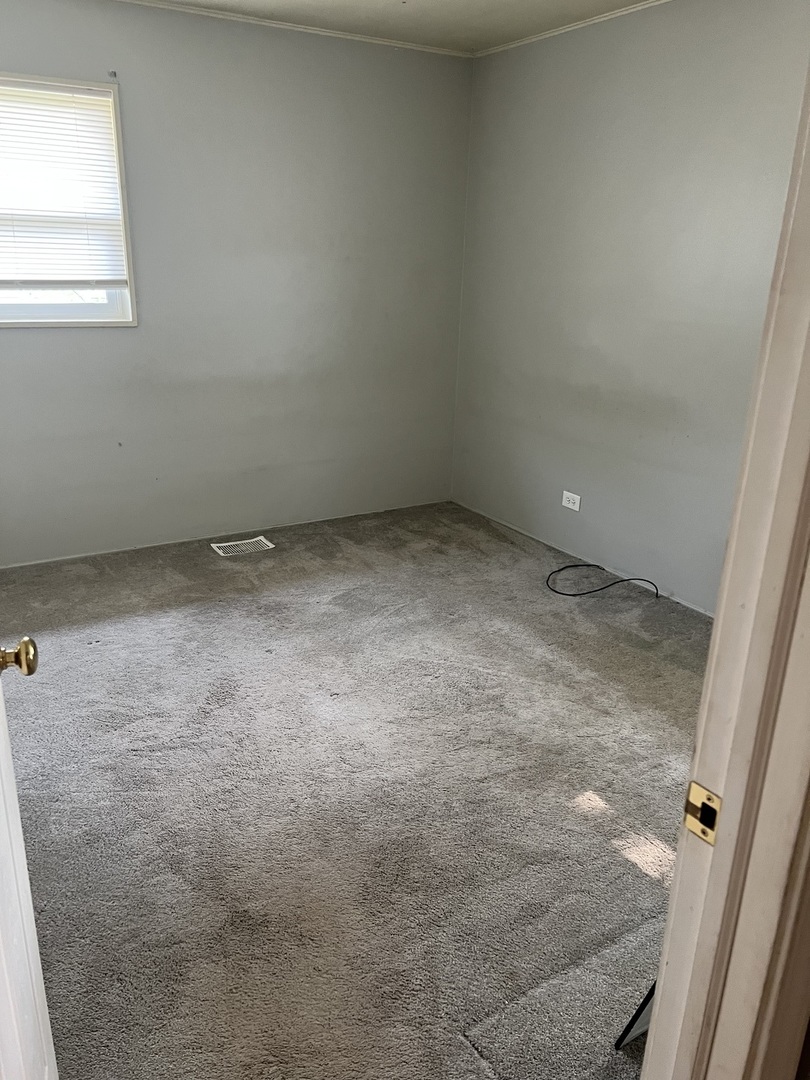 2713 Wilke Road, Rolling Meadows, IL 60008